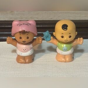 Set of 2 Fisher Price Little People Babies Toys Replacement